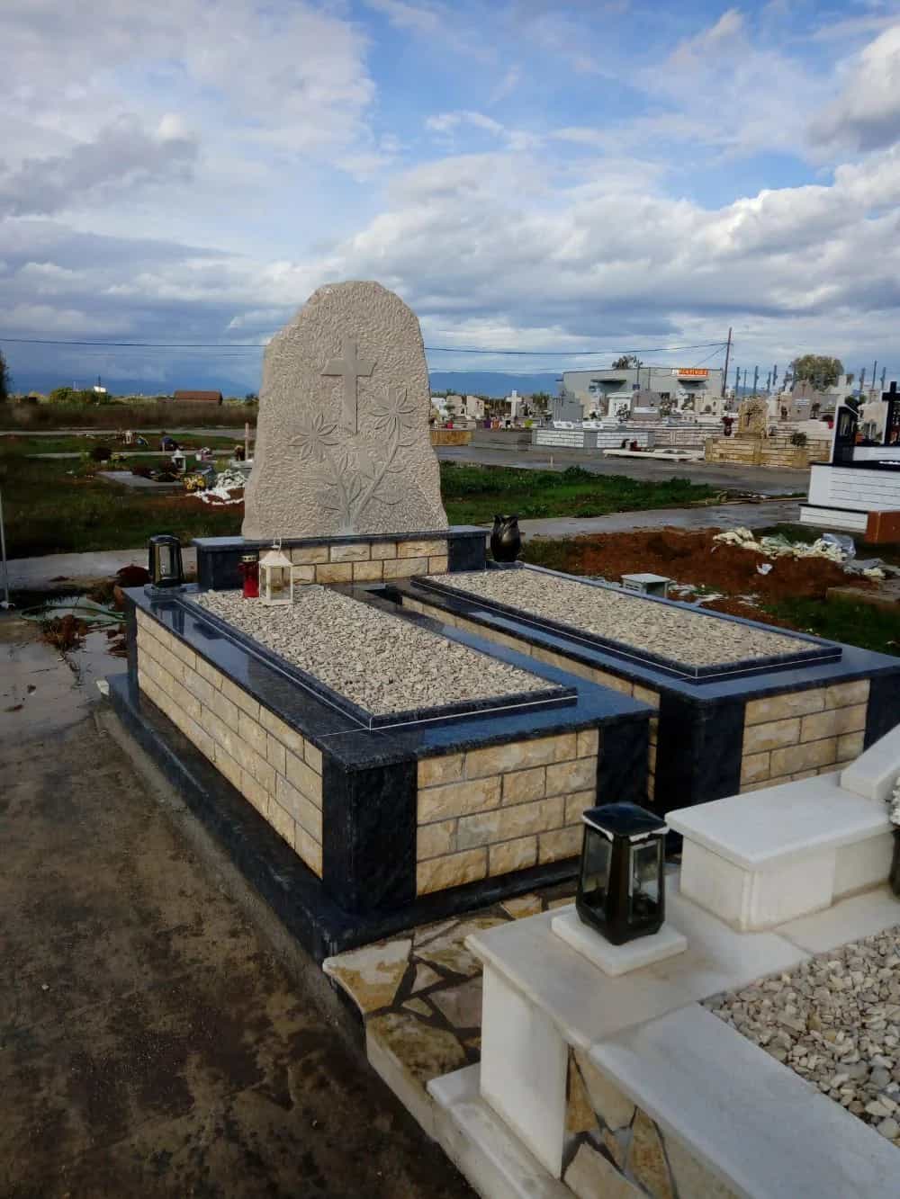 White double Grave